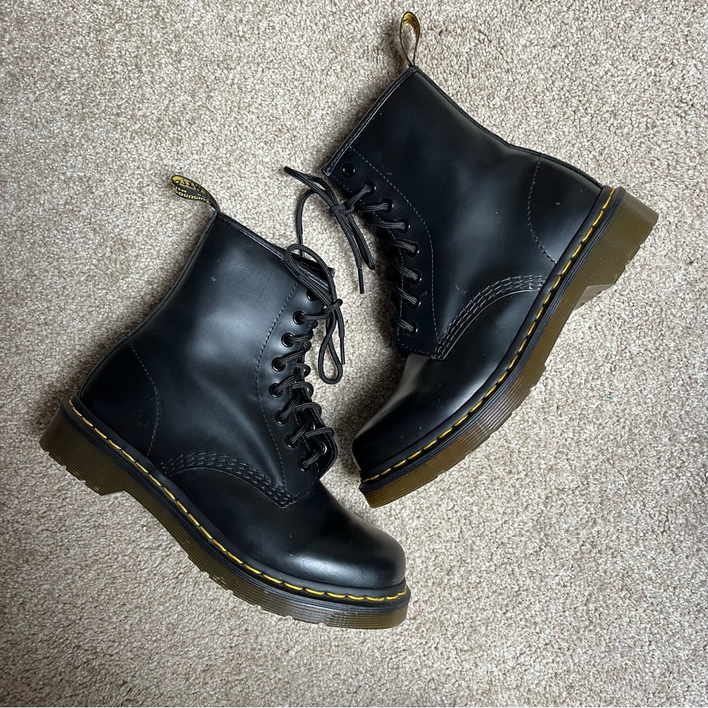 Dr. Martens 1460 smooth leather boots